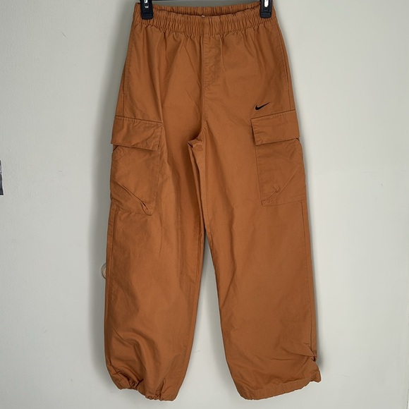 Nike Pants - Nike women’s Cargo Joggers
